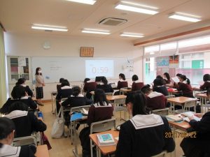 水戸女子ホッとニュース 水戸女子高等学校 1年生ビブリオバトル個人練習